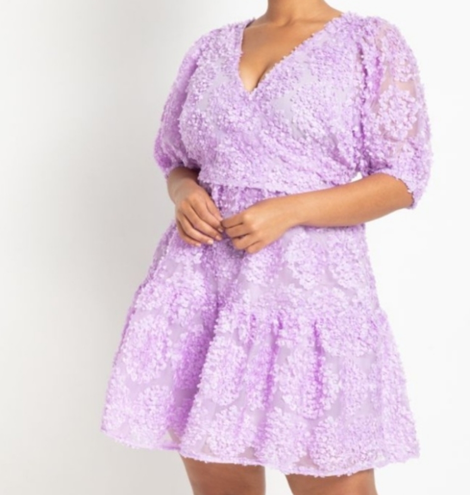 Eloquii lavendar 3d floral mini dress Size 22